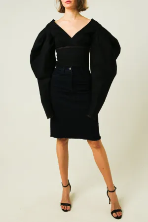 Above the knee skirt with a vent-opening