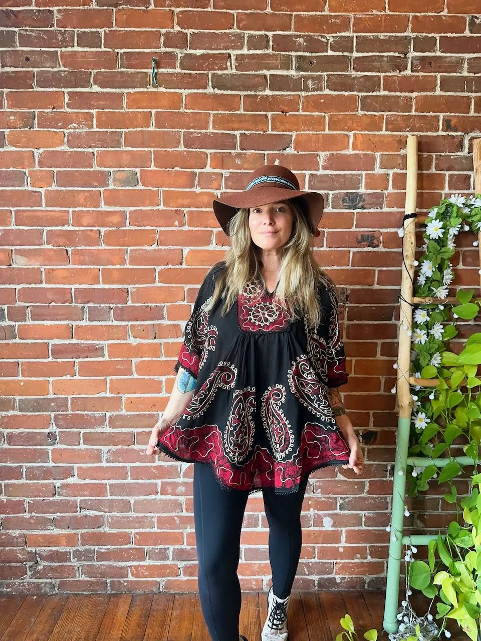 Artemis Batik Poncho Top - Red/Black