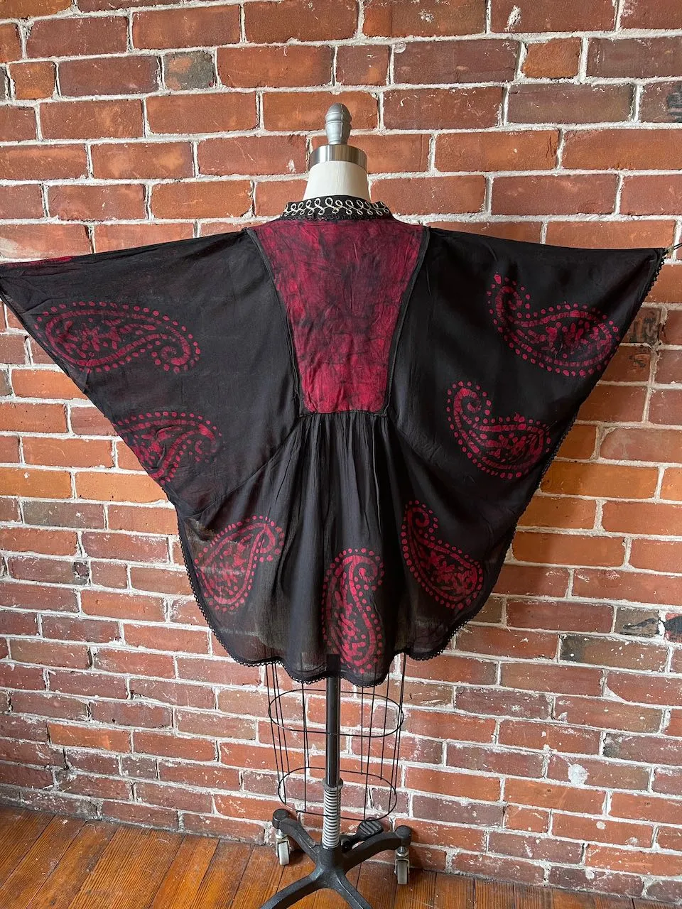 Artemis Batik Poncho Top - Red/Black