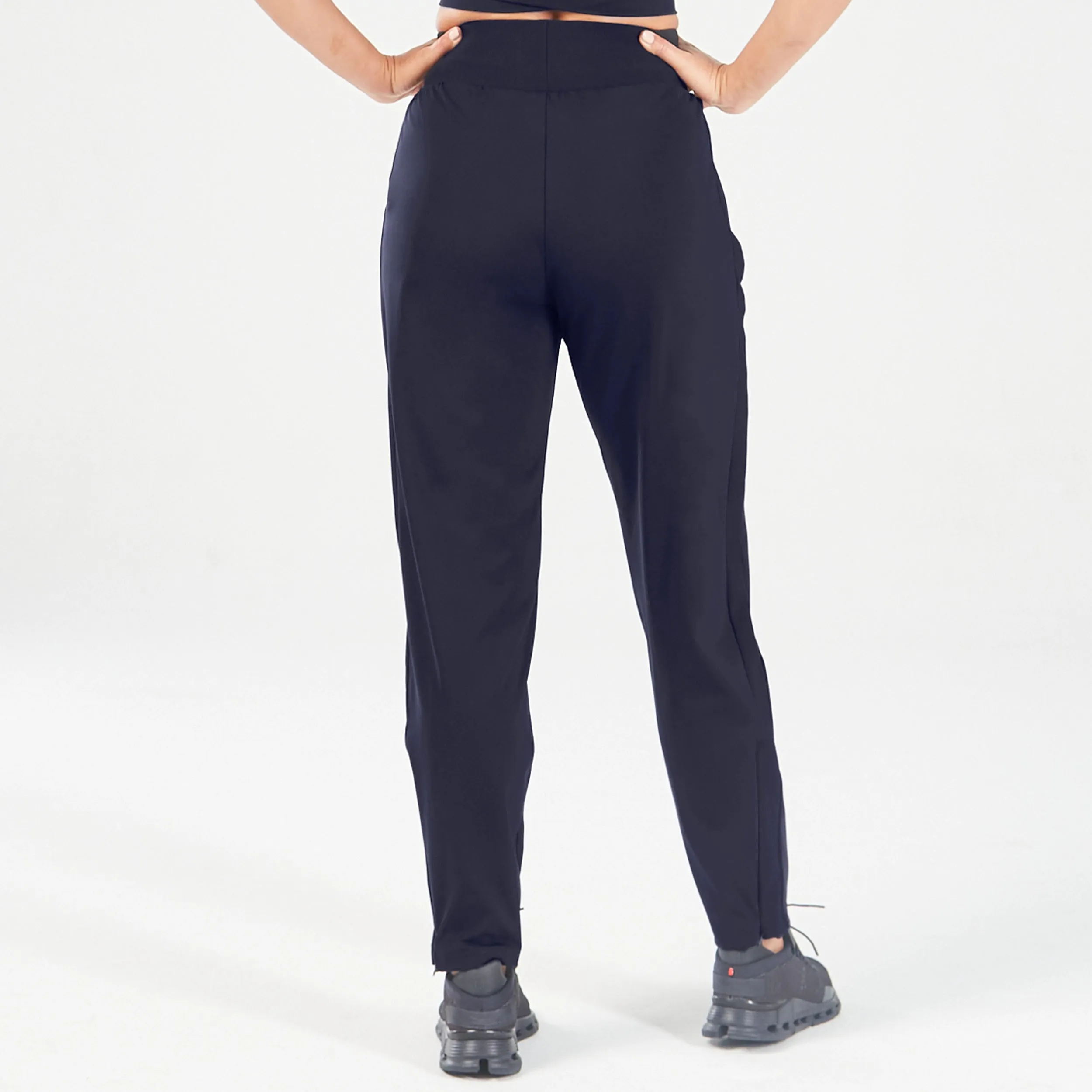 Core Flare Joggers - Black