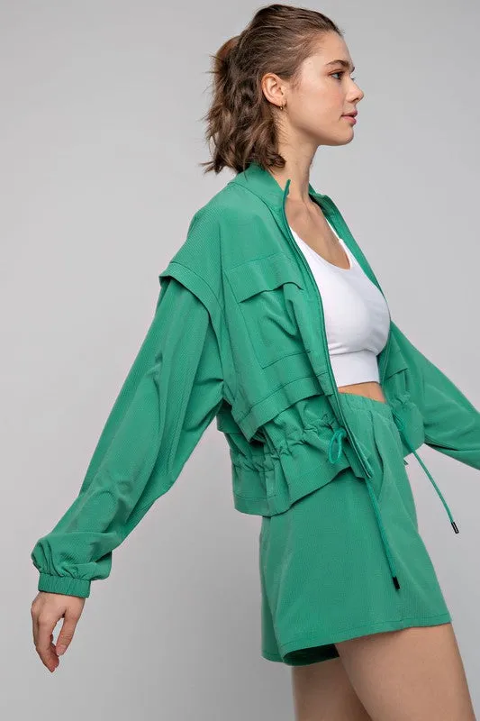 Green Plus Size Crinkle Woven Cropped Jacket