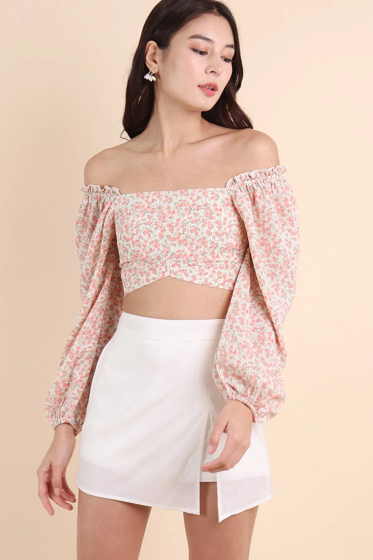 ROSETTE FLORAL SLEEVE TOP IN STRAWBERRY MILK