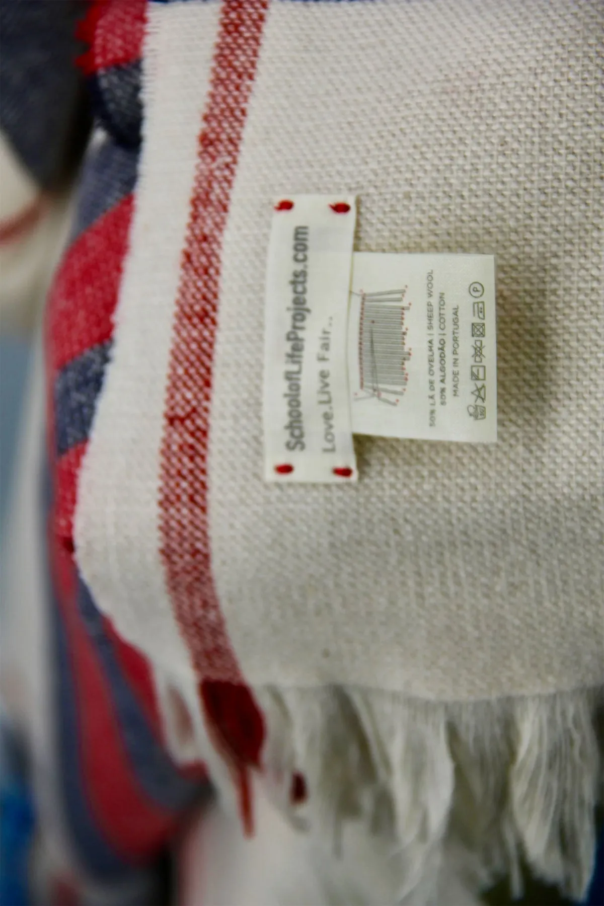 SLP - Poncho Sao Lourenco In 50% Organic cotton and 50% Sheepwool (Off White, Red and Denim Blue )